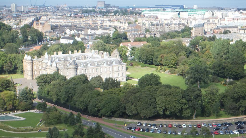 Edinburgh Palace Apartment ภายนอก รูปภาพ